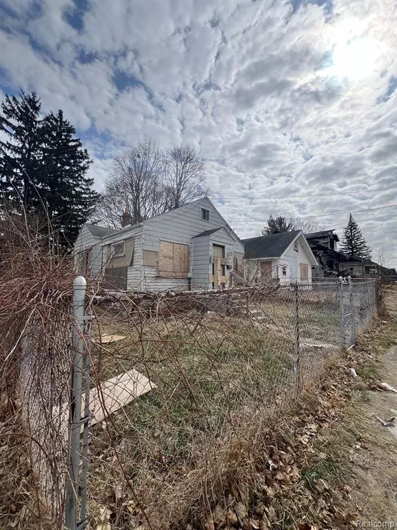 Flint, MI 48506 3796,1622 ARLINGTON Avenue