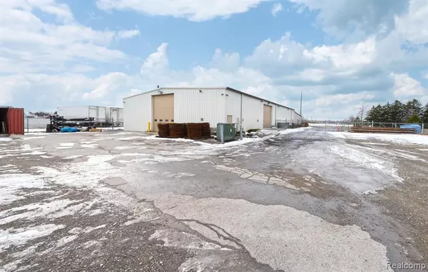 Trenton, MI 48183 5110,26401 HALL Road
