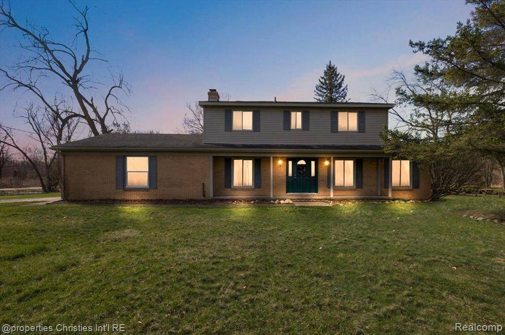 2208 E COON LAKE Trail, Howell, MI 48843 6408