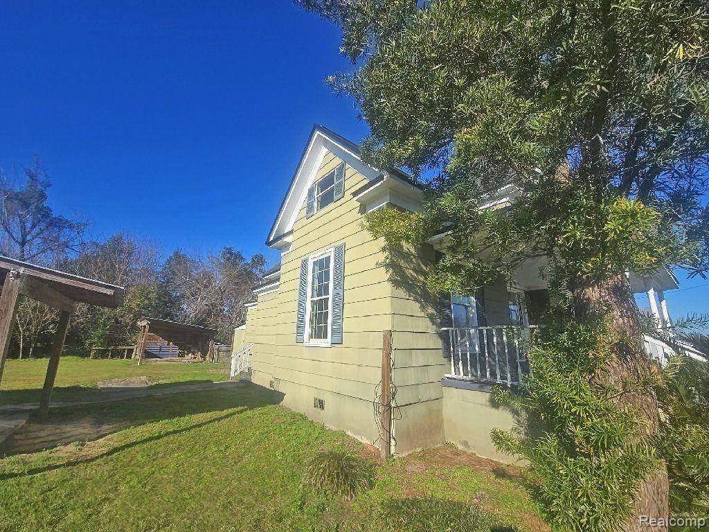 Update, FL 32421,15952 NE Chipola Street