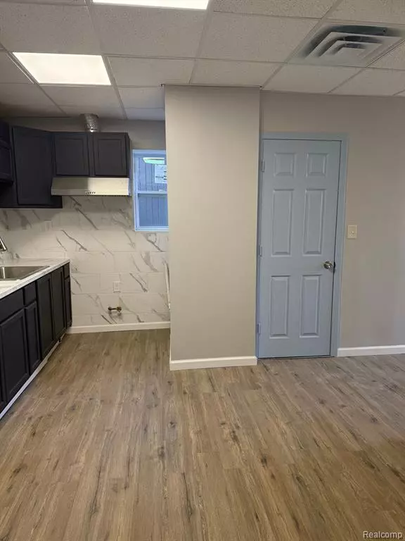 Hamtramck, MI 48212 2644,2651 NEIBEL Street