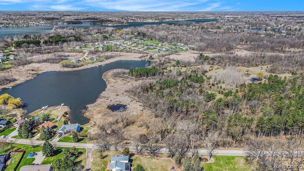 Fenton, MI 48430,02 Butcher Road
