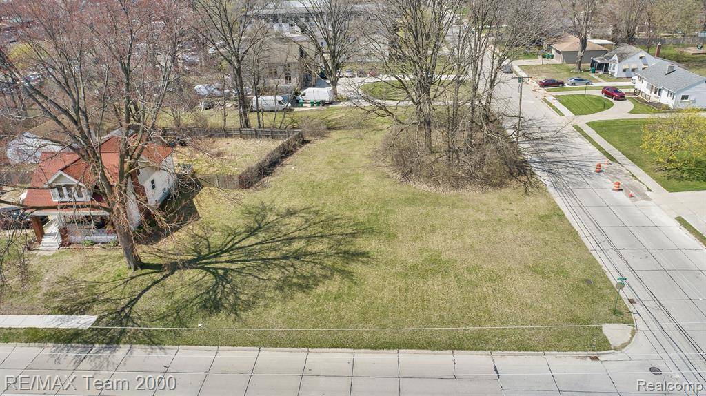 Garden City, MI 48135 2337,5689 BRANDT Street