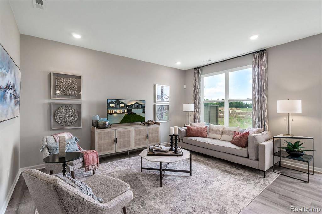 Saline, MI 48176,1303 SALT SPRINGS Drive