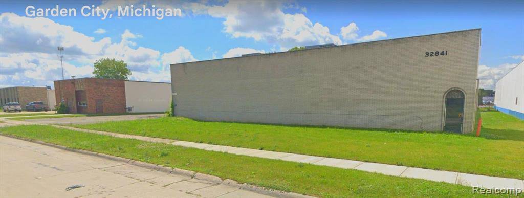 Garden City, MI 48135 1529,32841 PARKLANE Street