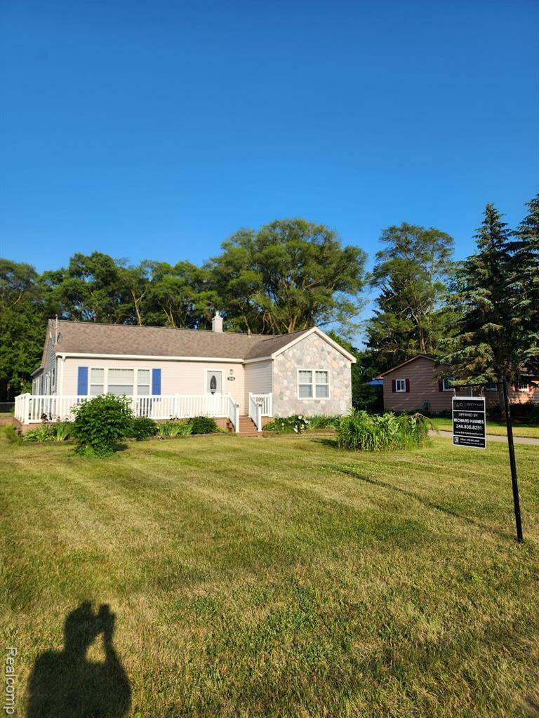 5140 EASTVIEW Road, Clarkston, MI 48346 4101