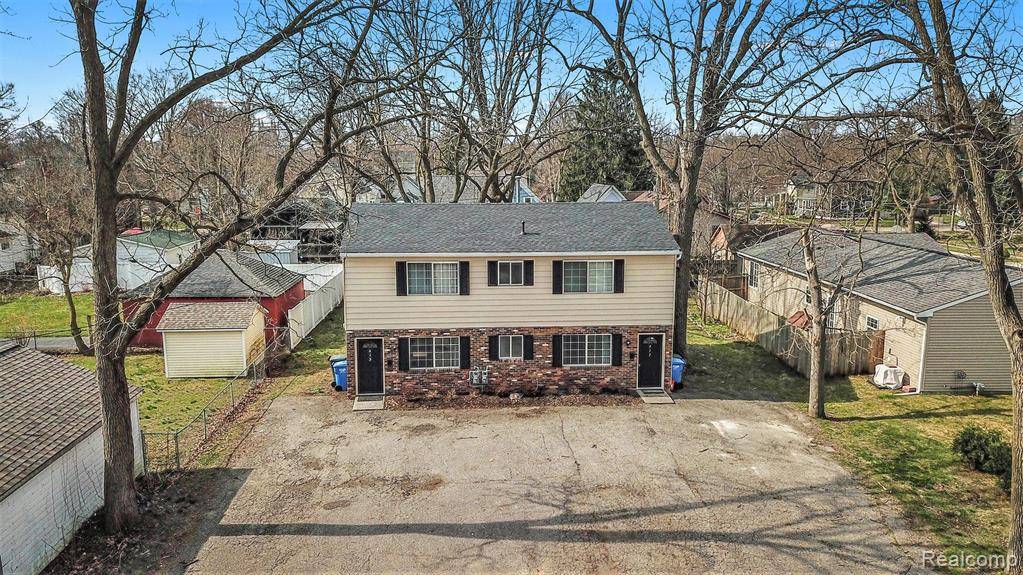 415 RAILROAD Street,  Howell,  MI 48843 1542