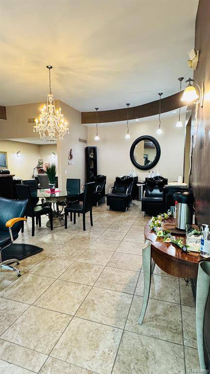Novi, MI 48375,0000 Grand River Ave