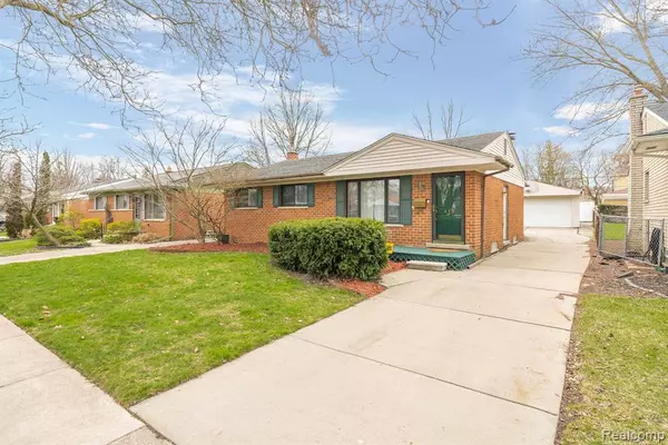 Clawson, MI 48017 1392,419 N WEBIK Avenue