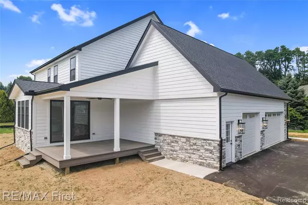 Brighton, MI 48114,11152 Spruce Point Dr