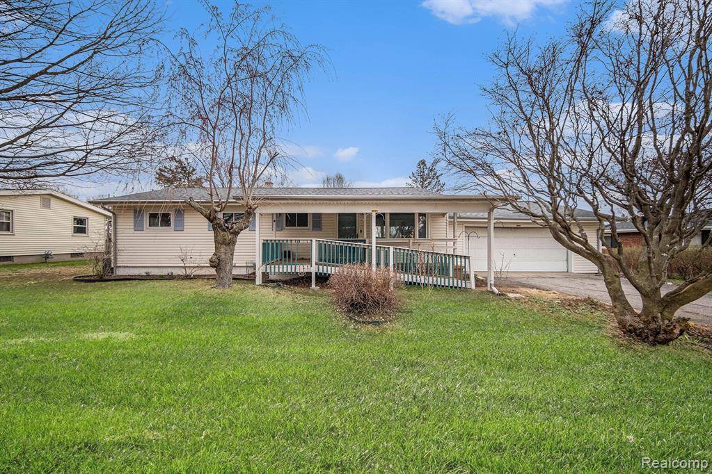 2771 Park Drive, Adrian, MI 49221 4138