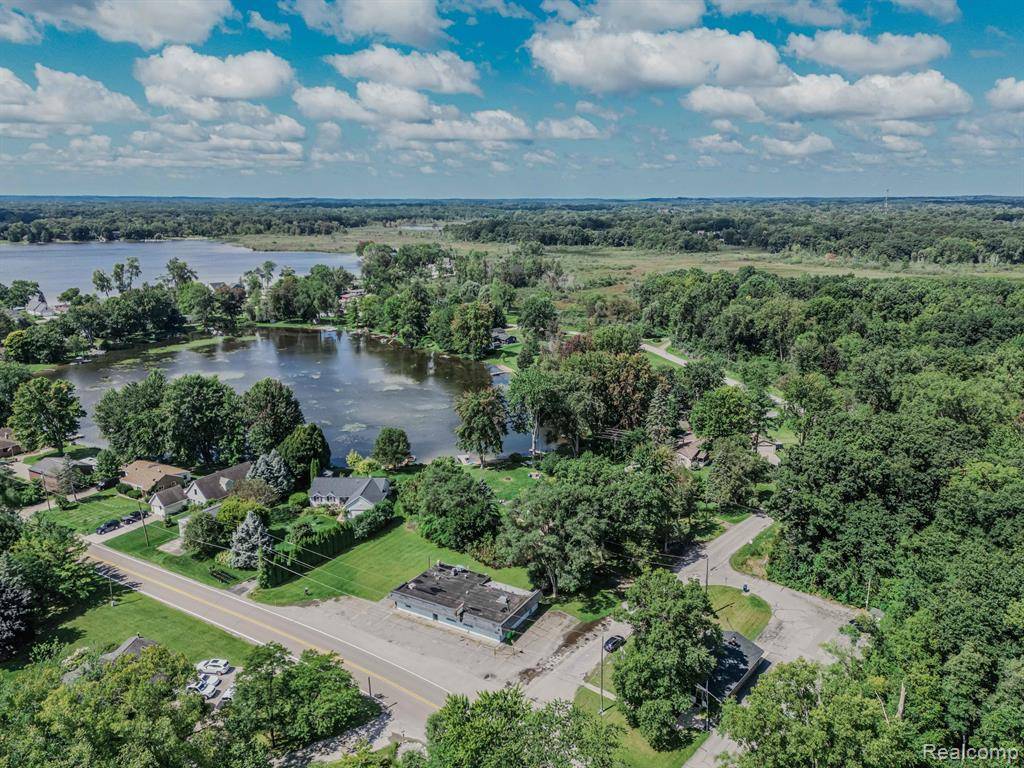 Pinckney, MI 48139,9704 KRESS Road