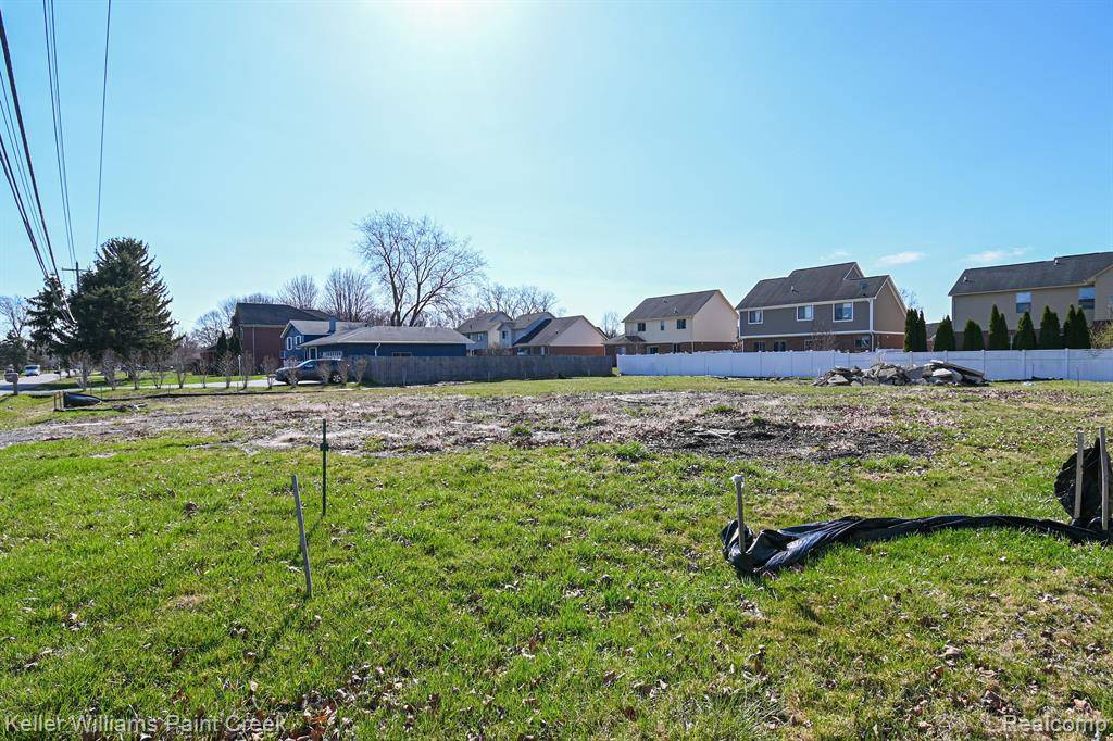 Troy, MI 48083 5673,2204 ORPINGTON Drive