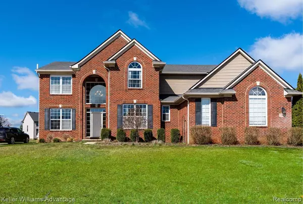 25685 Coach Lane, South Lyon, MI 48178 1916
