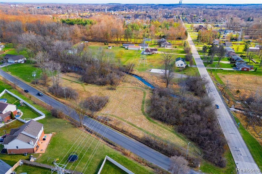 Rockwood, MI 48173,001 WOODRUFF Road