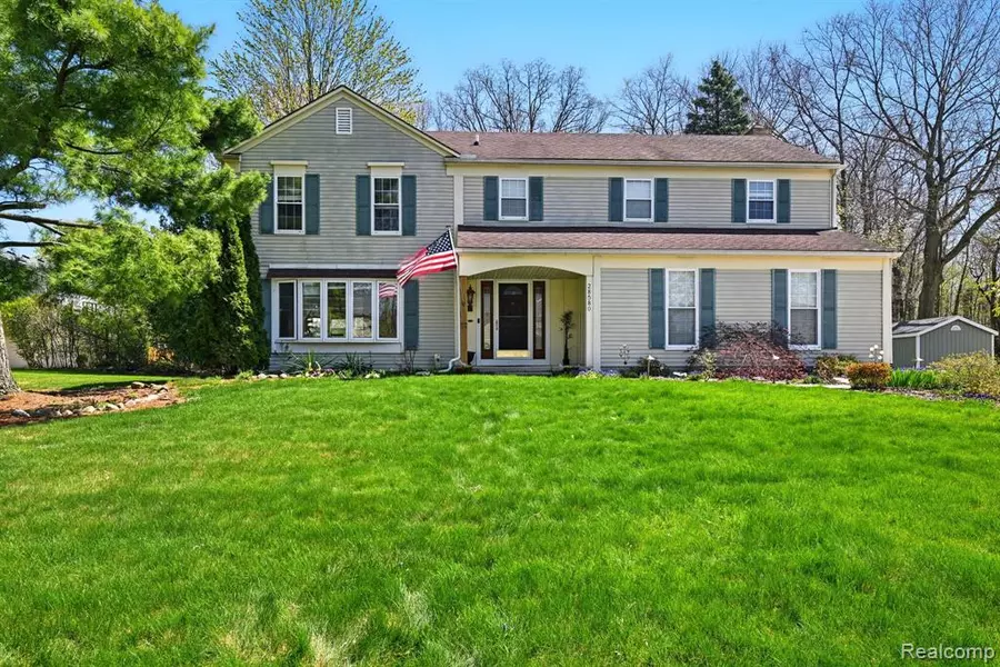 28580 PERRYVILLE Way, Farmington Hills, MI 48331 2551