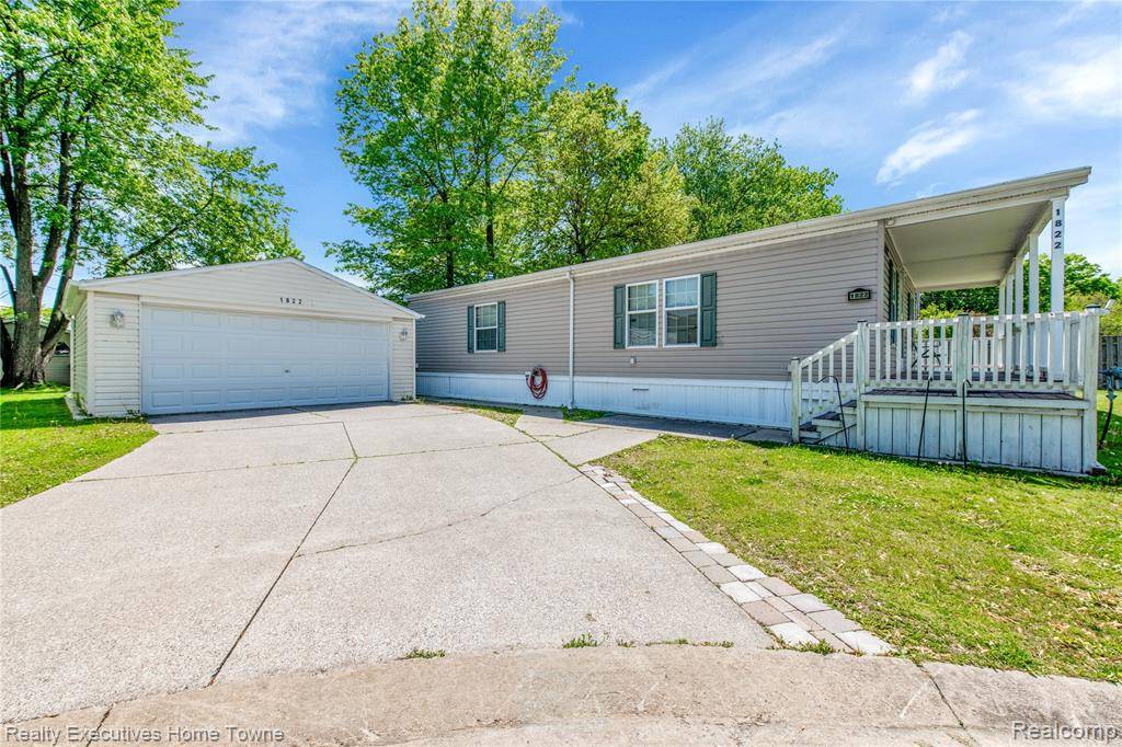 1822 Elizabeth Terrace, Madison Heights, MI 48071 3835