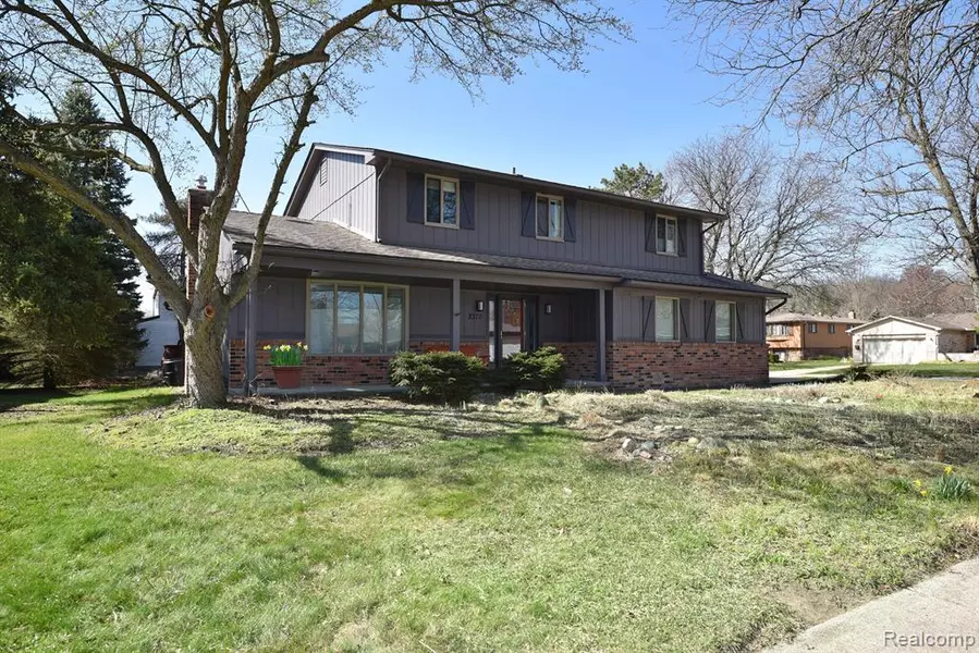 2370 TOPAZ Drive, Troy, MI 48085 3840