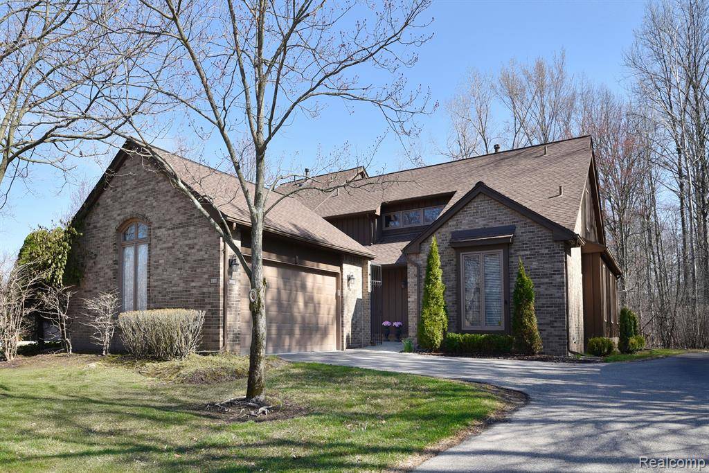 30800 TIMBERBROOK Lane, Bingham Farms, MI 48025 4665