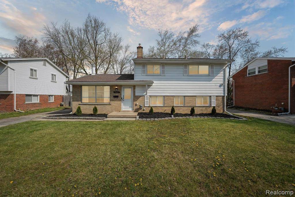 Livonia, MI 48152 4530,29624 TRANCREST Street