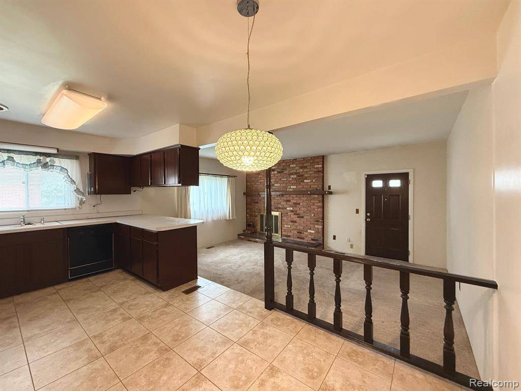 Troy, MI 48085 3416,5292 ABINGTON Drive