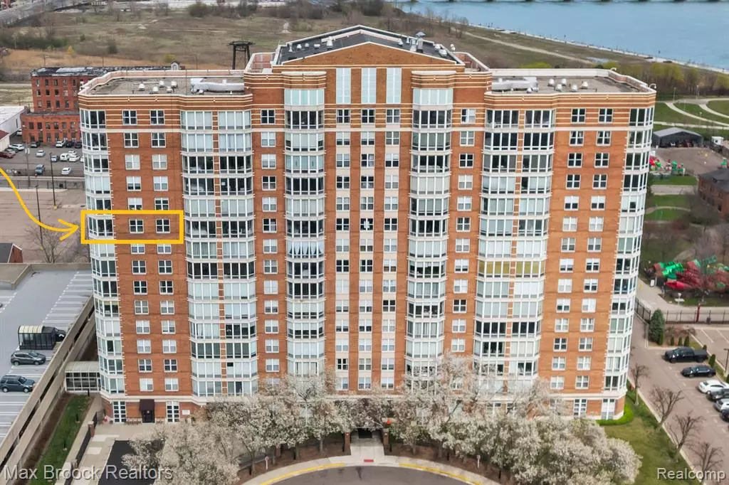 Detroit, MI 48207 5000,250 E HARBORTOWN Drive