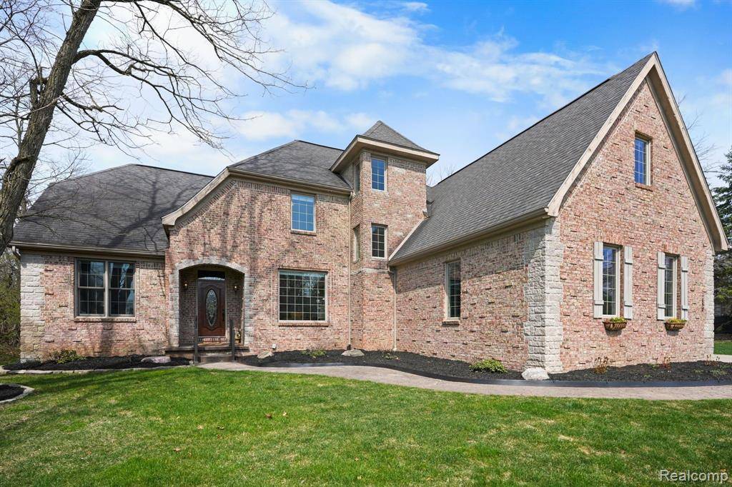 Oxford, MI 48371 6605,1050 DEER PATH Trail