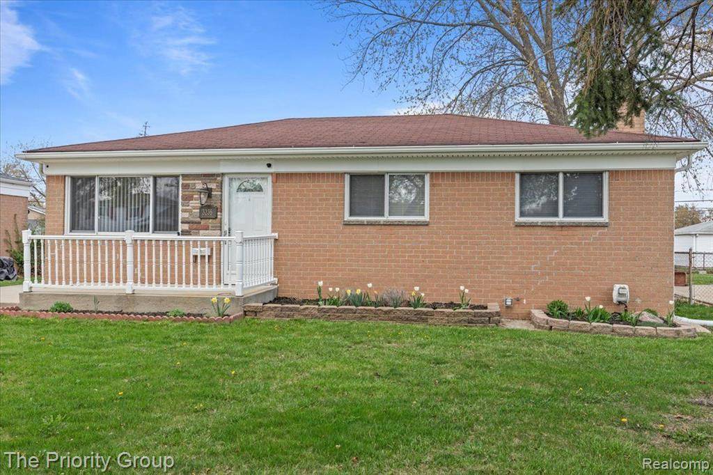 3235 EARL Drive, Warren, MI 48092 3272