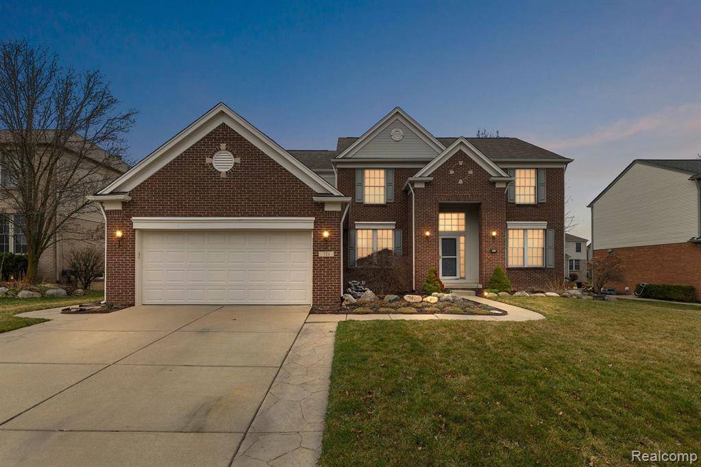 721 Enchantment Drive, Rochester Hills, MI 48307 3593