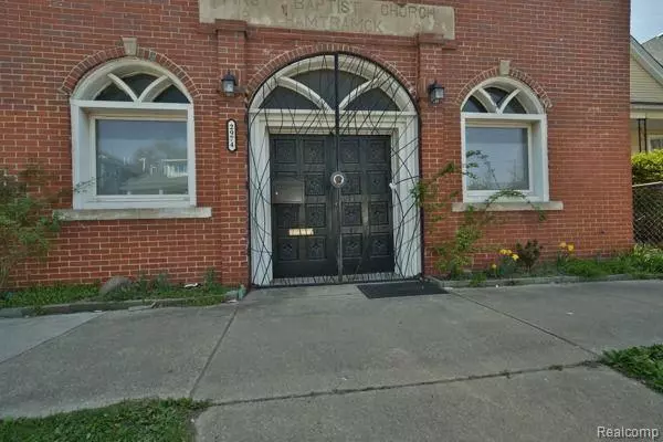 Hamtramck, MI 48212 3257,2974 TROWBRIDGE Street