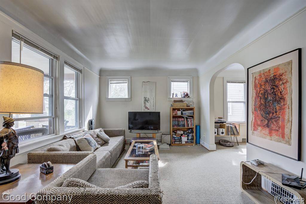 Ferndale, MI 48220 1745,475 W BRECKENRIDGE Street