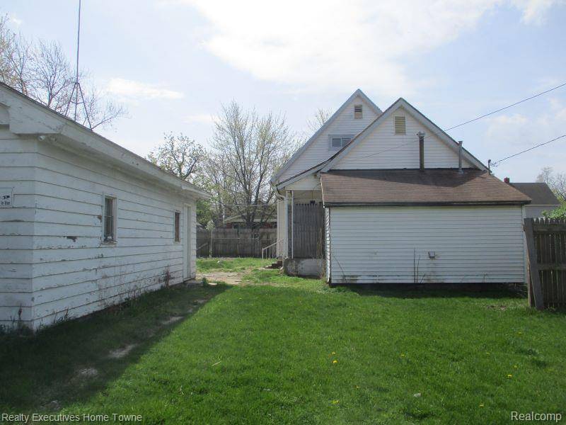 831 BANCROFT Street, Port Huron, MI 48060 6344