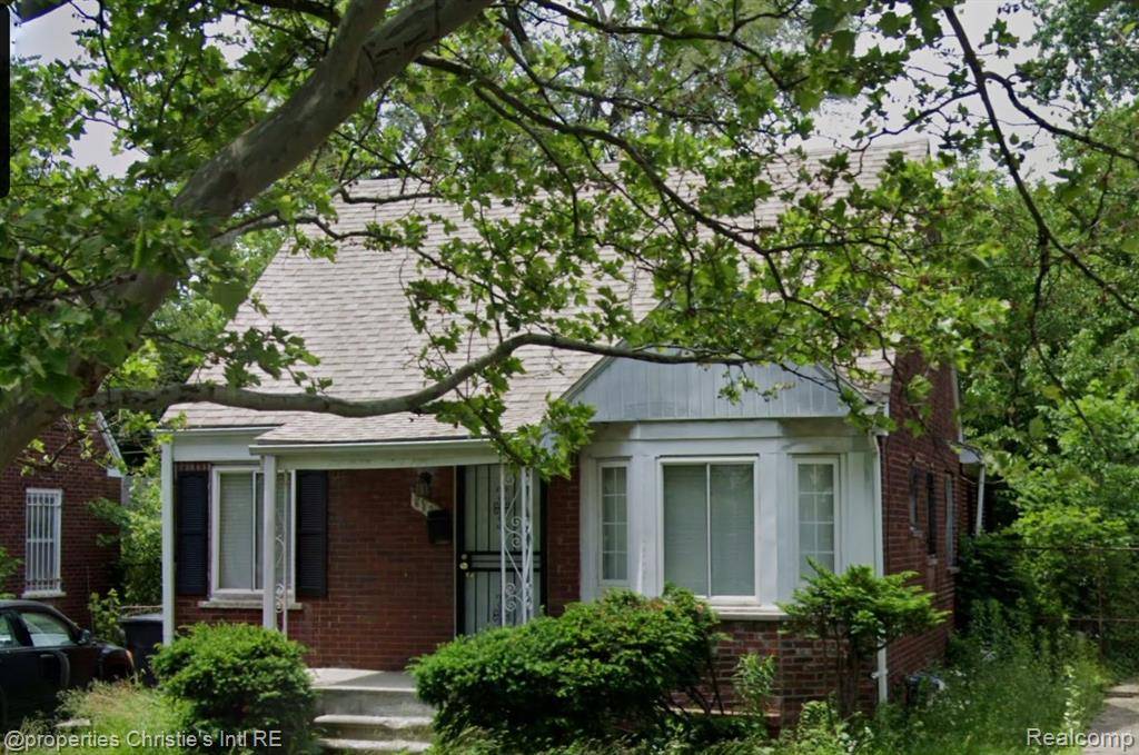 Detroit, MI 48204 2713,9015 CLOVERLAWN Street