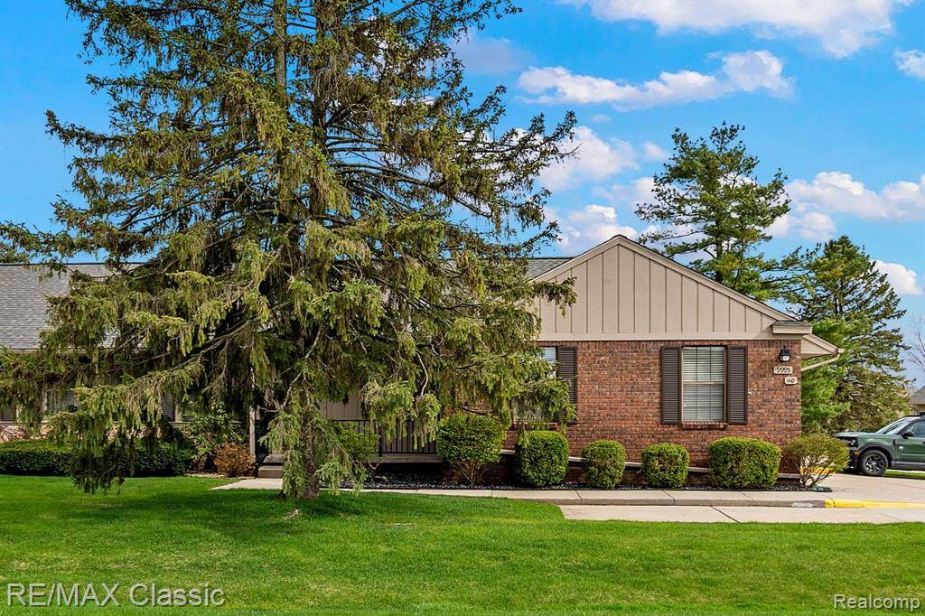 South Lyon, MI 48178,9991 Cambridge Boulevard