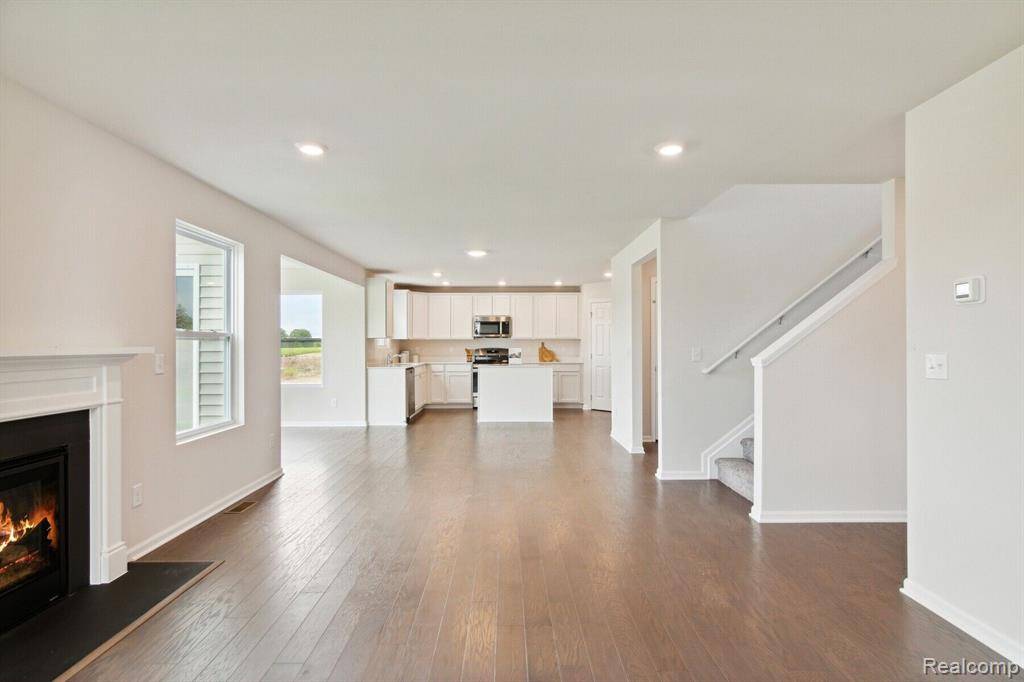 Van Buren, MI 48111,14107 OLD OAK Trail