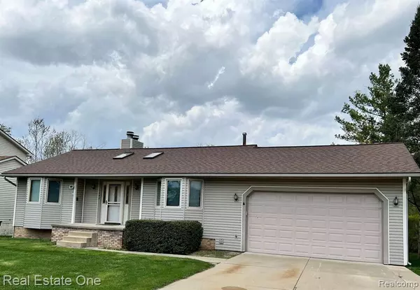 3040 SHEWBIRD,  Wixom,  MI 48393 1556
