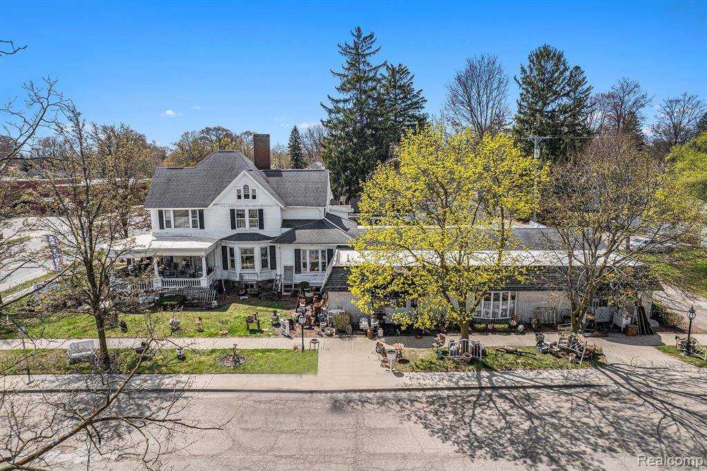 302 S STATE Street, Caro, MI 48723 1726