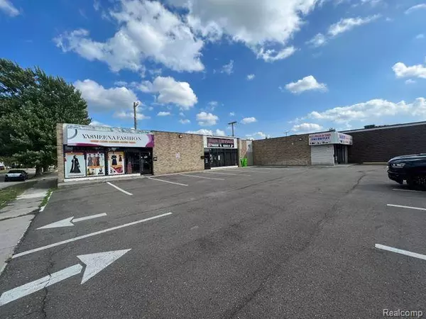Lincoln Park, MI 48146 1342,1161 DIX Highway