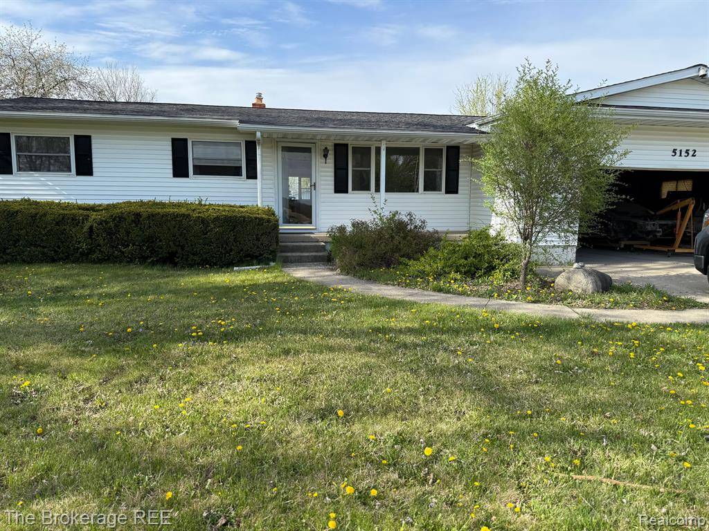 Swartz Creek, MI 48473 8204,5152 MAPLE Avenue