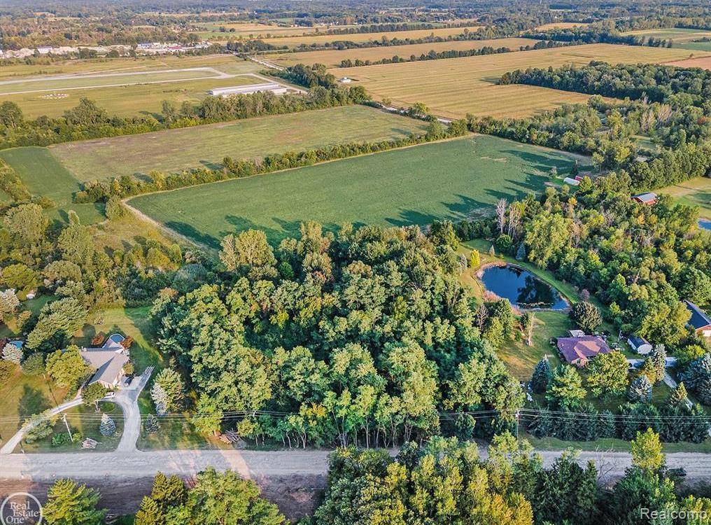 67500 POWELL Road, Washington, MI 48095