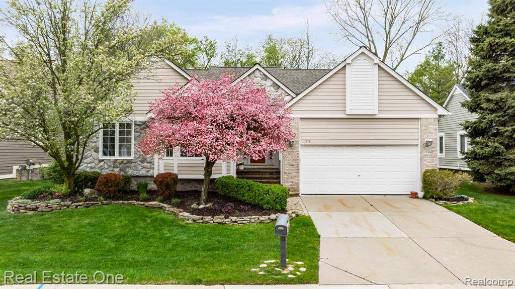 3218 TOPVIEW Court, Rochester Hills, MI 48309 3994