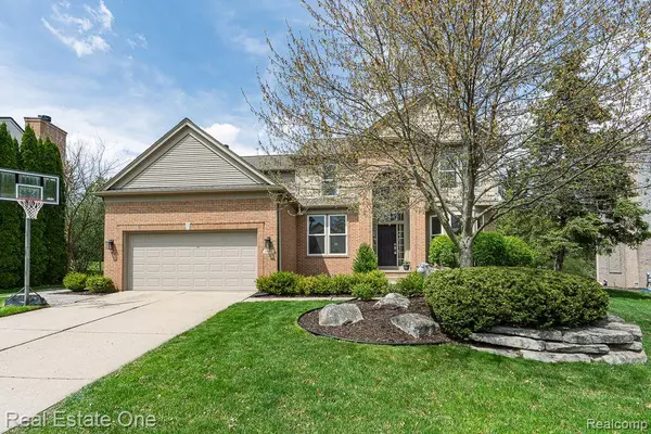 1891 BEAVER CREEK Drive,  Rochester,  MI 48307 6018