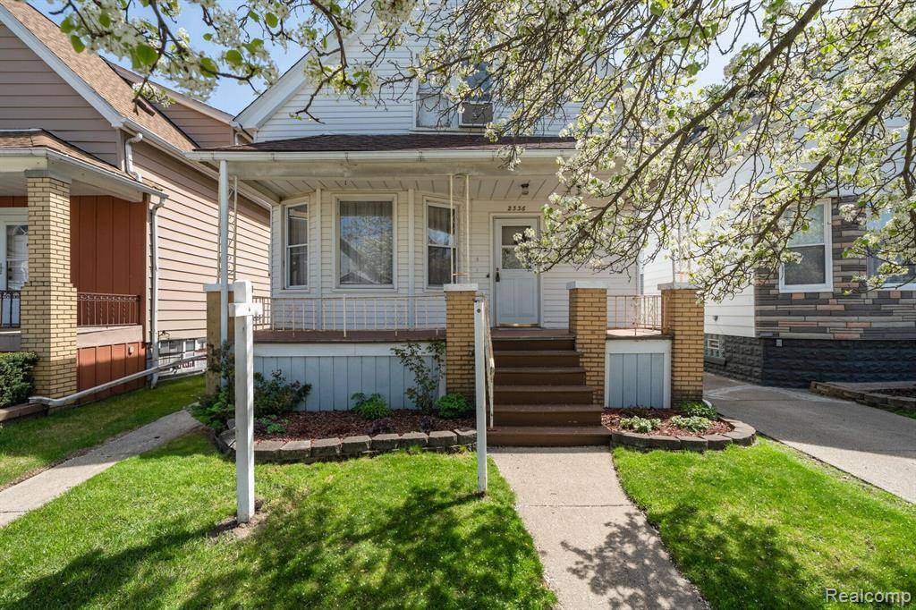 2336 EDWIN Street, Hamtramck, MI 48212 3400