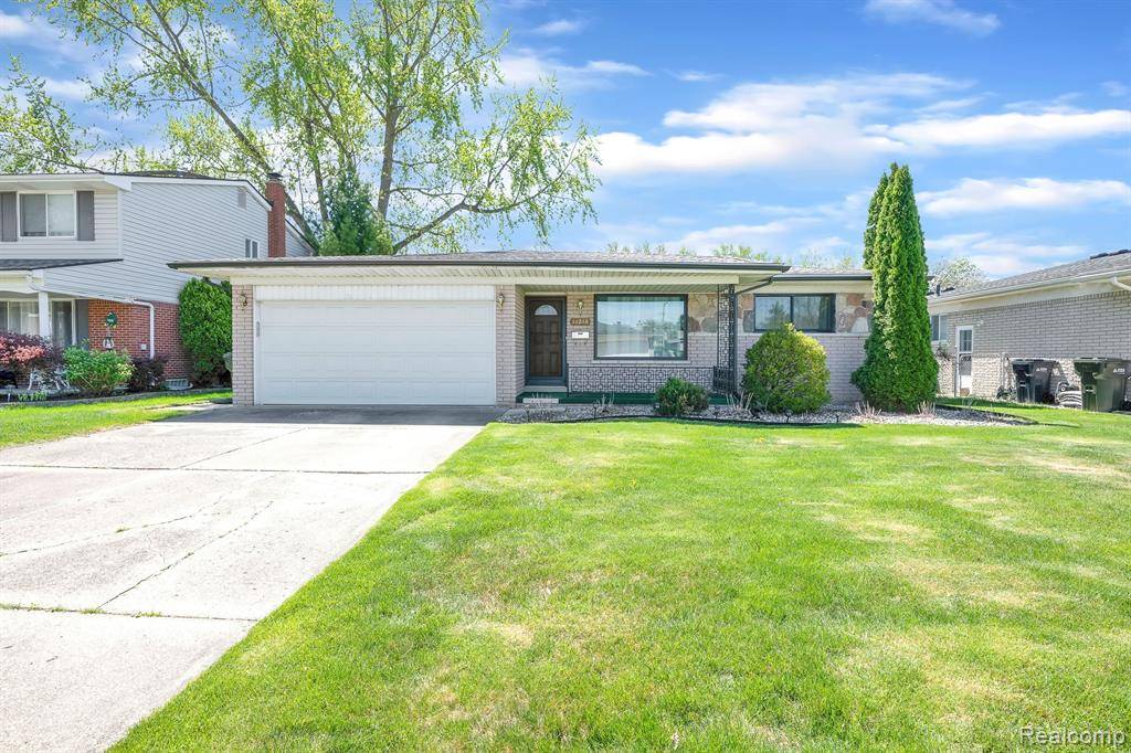 11218 LORMAN Drive, Sterling Heights, MI 48312 4966