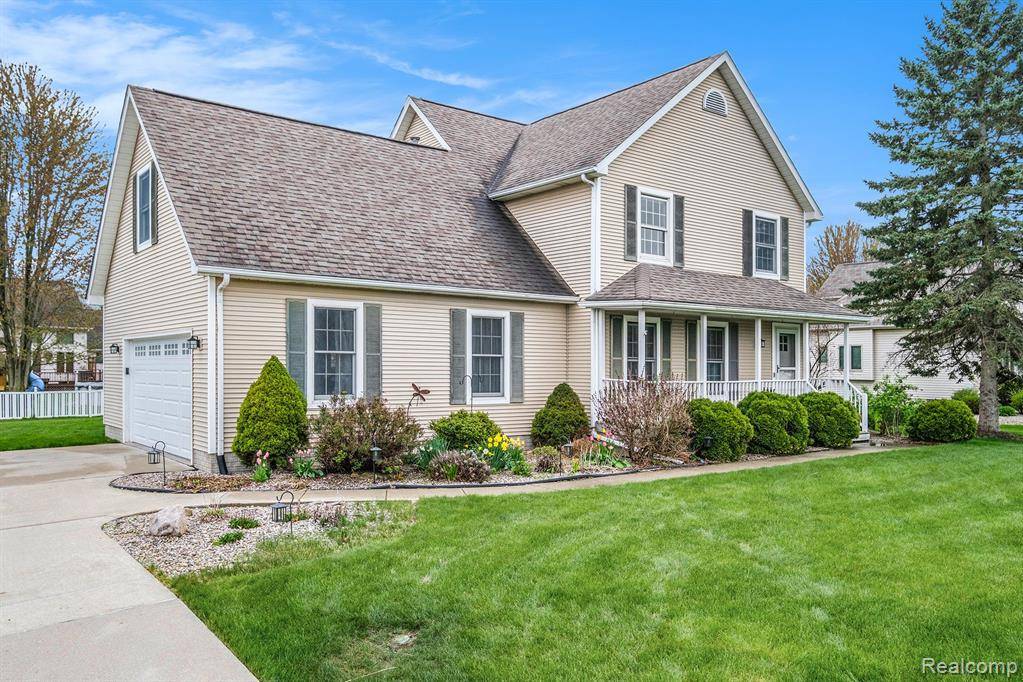 2352 STEPPING STONE Pass, Flushing, MI 48433 2588