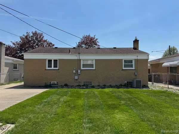 Taylor, MI 48180 2734,22134 Wohlfeil Street