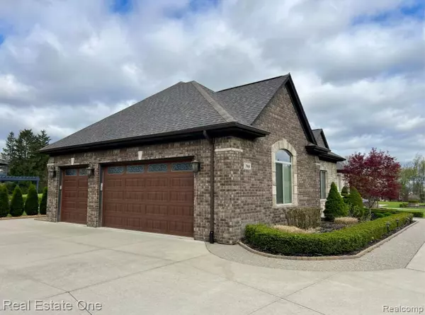 Rochester, MI 48306 1860,3960 Harvest Creek Court