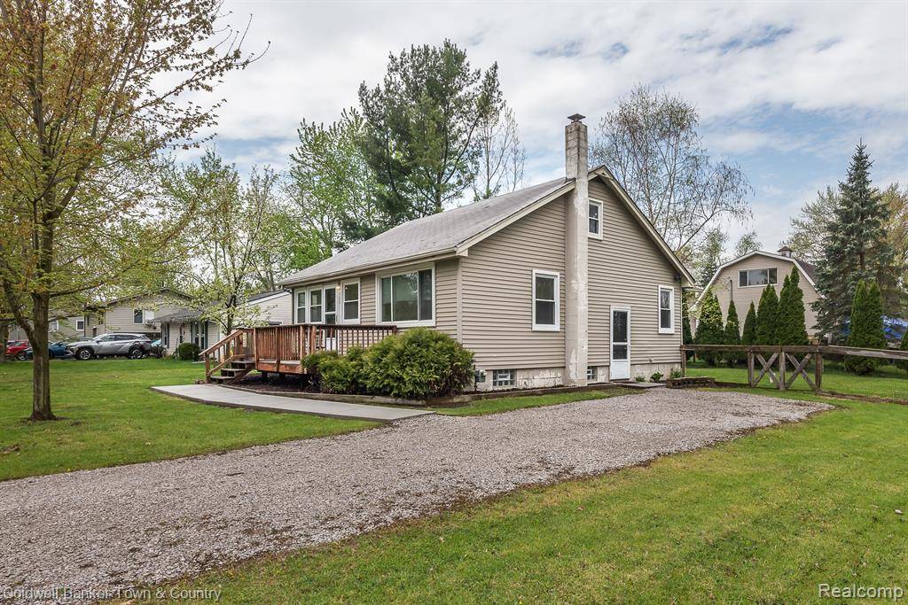 Whitmore Lake, MI 48189 9462,333 FAIRMOUNT Street