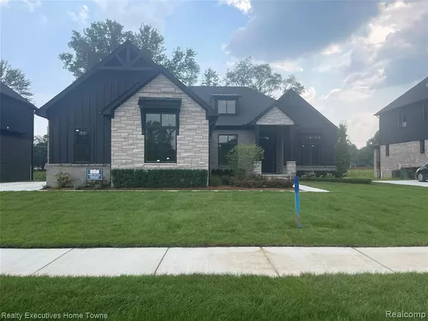 11812 ENCORE Drive, Utica, MI 48315 2332