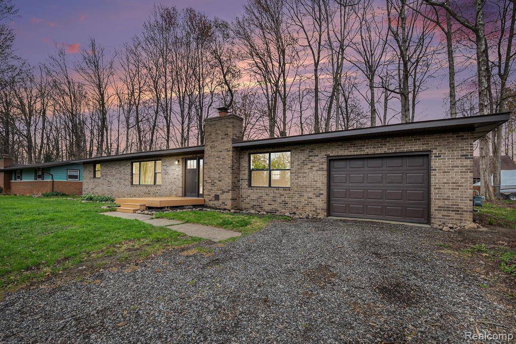 785 MAPLE Drive, Columbiaville, MI 48421 9722